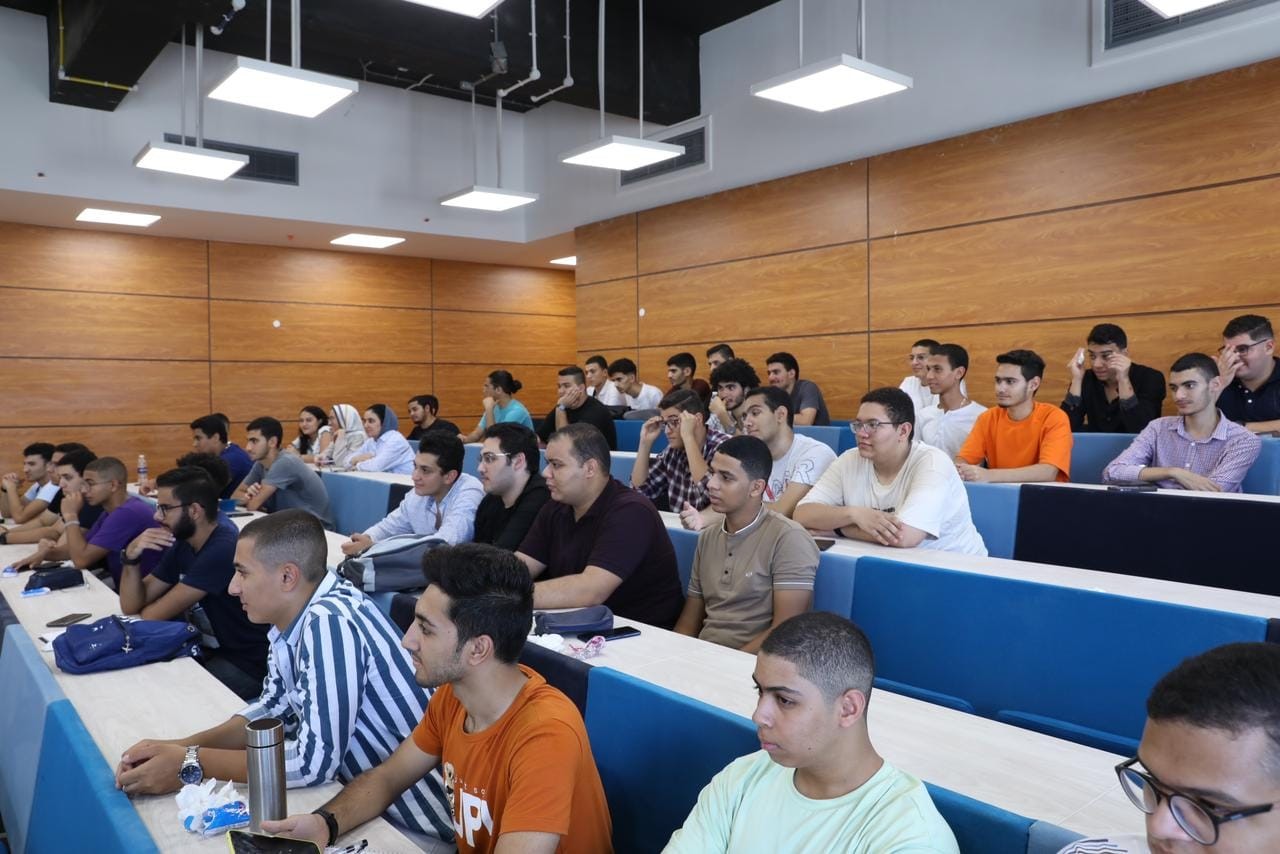 Minister of Higher Education Inspects Benha National University on the First Day of the Academic Year